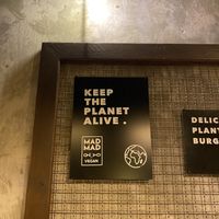 On aime les messages comme celui-ci  at Mad Mad Vegan - Chueca in Madrid