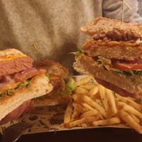 Hamburguesa at Mad Mad Vegan - Chueca in Madrid