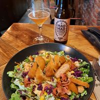 Ensalada César con no pollo at Mad Mad Vegan - Chueca in Madrid