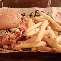 Pulled chickn burger at Mad Mad Vegan - Chueca in Madrid