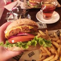 Filling burger at Mad Mad Vegan - Chueca in Madrid