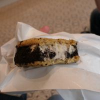 Inbetwiener Chocolate Chip Cookies at Veganista Ice Cream VII in Vienna