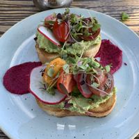 Smashed avo at motherduck in Goolwa