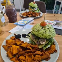 Excellent vegan food and drinks at Bali Food & Drinks in Leiria