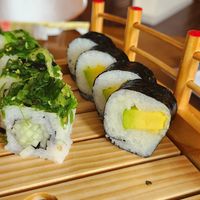 Wakame with cucumber and avocado rolls at Temari Sushi in Willemstad