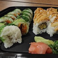 Horenso Roll and Platano Roll at Temari Sushi in Willemstad