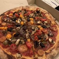 The Aurora pizza at Minghettis - Food Truck in Blenheim