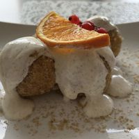 Sweet millet balls - real treat 😋  at Vegàn Bàzis ètterem in Zalaegerszeg