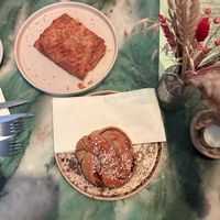 Vegan spinach and feta pastry and cinnamon bun   at Dauns in East London