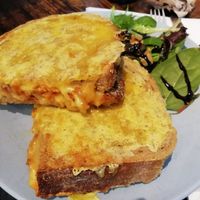 OG toastie: special of vegan mac and cheeze at 305 Kitchen in Edinburgh