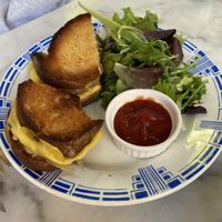 Grilled cheese  at L'Alchimiste in Brussels