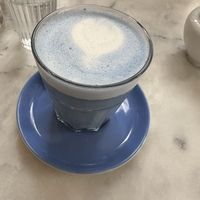Blue latte  at L'Alchimiste in Brussels