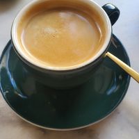 Allongé at L'Alchimiste in Brussels