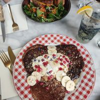 Vegan pancakes at L'Alchimiste in Brussels