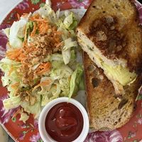 Cheese toast at L'Alchimiste in Brussels