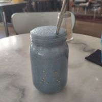 Blue ocean smoothie at L'Alchimiste in Brussels