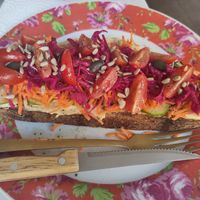 Hummus toast at L'Alchimiste in Brussels