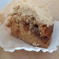 Apple crumble at Bakeshop Pivot in Seoul