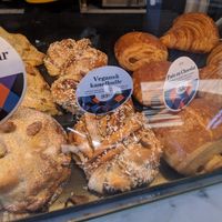 vegan cinnamon rolls (in the middle) at Bröd & Salt - Sveavägen in Stockholm