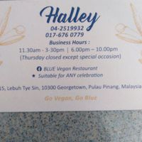 店主棒棒哒
 at Blue in Penang