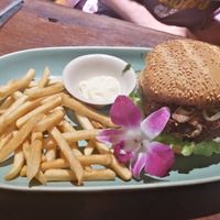Veggie burger with spinach and mushrooms at Shanti Lodge in Bangkok