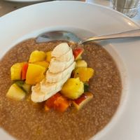 Hirsebrei mit Obst at Judy's Pflug in Karlsruhe