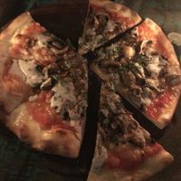 Mushroom vegan pizza at La Baracca in Pecatu