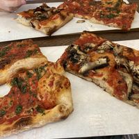 Spicy tomato & mushroom pizza at SforniAmo in Rome