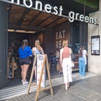  at Honest Greens - Plaça Catalunya in Barcelona