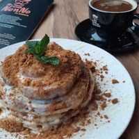 Apple and Cinnamon pancakes. at Mr NonNo in Rotterdam
