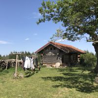 The log cabin at Camping et Gites Brenazet in Vernusse