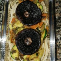 vegetables, spaghetti and mushrooms at Vegetarian Take-away in Torres Vedras