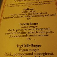 Non vegan burgers marked as vegan at Black Market Hall in Rome