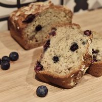 Vegan banana bread at MoMa in Mons