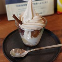 パフェ。色々な甘味と食感で美味しい at Hinemospan  in Hirakata