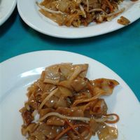 Chow mein at Lucky Creation Vegetarian in San Francisco