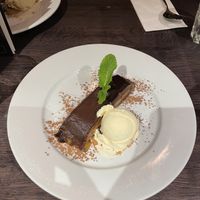 Salted caramel billionaire’s bar #Veganuary at The Fox in Harpenden