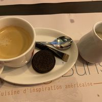 Café + Oreo + lait d’amande 🌱💚 at Twenty Buns in Mons