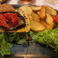 Burger tofu tomates confites sauce bVegan  at Twenty Buns in Mons