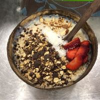 Oatmeal  at Izzy's Market Vegetarian Boutique in Vila Do Bispo