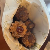 mini churros com os 4 recheios disponíveis (boinatella, chocolate, doce sem leite, e goiabada  at The Boinas in Sao Paulo