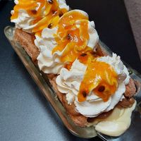 Churros Split - Doce Sem Leite com Maracujá at The Boinas in Sao Paulo