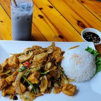 Lemongrass tofu with mushrooms at ROM Vegetarian Restaurant in Hoi An