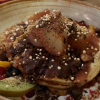 Vegan pancakes met stoofperen at Preps in Maastricht