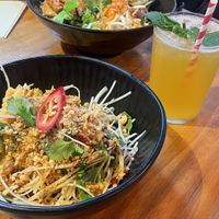 Papayasalat und Jasmineistee  at Chi Thu - Morassistrasse in Munich