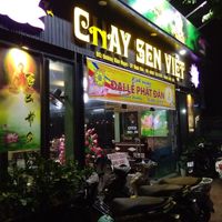 Entrance and parking in front at Sen Viet  in Vinh Yen