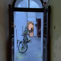 Way in at no bones in Krakow