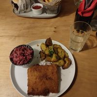 S at no bones in Krakow