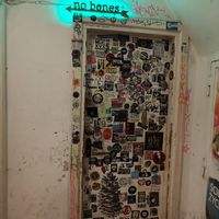 You walk in to a korridor and just follow it at no bones in Krakow