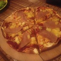 Vegan pizza  at no bones in Krakow